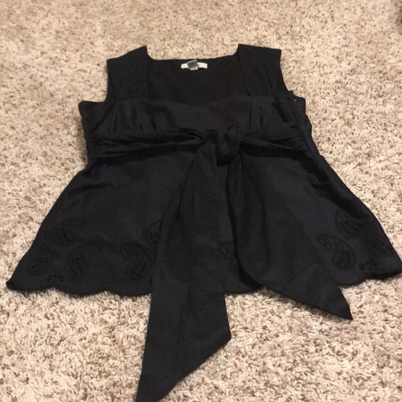 Loft - Black Sleeveless Top Ties in front -size 6P - Picture 6 of 14